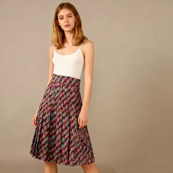 NWOT SEE BY CHLOÉ Floral Pleated Printed Crepe Skirt Size 38 Multicolor